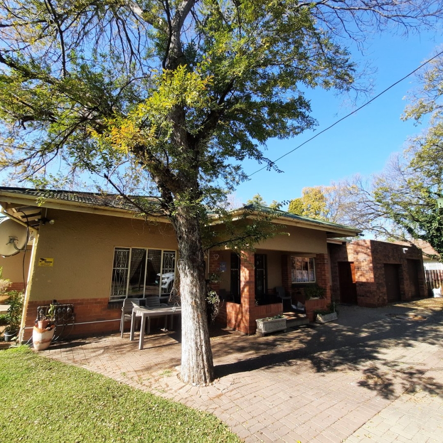 4 Bedroom Property for Sale in Park West Free State